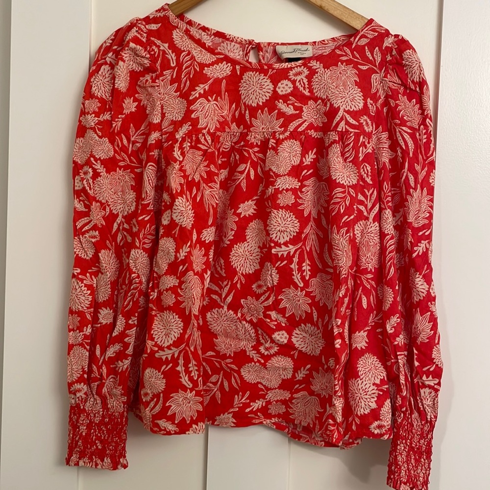 Universal Thread long sleeve coral top